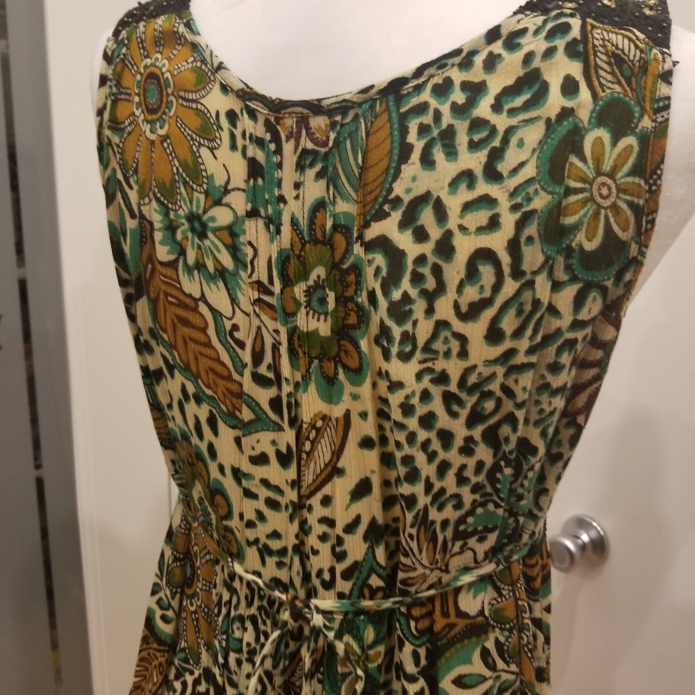 Sun Dress with Front Embroidery - Picture 4 of 5